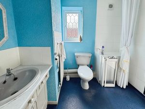 Wet room- click for photo gallery